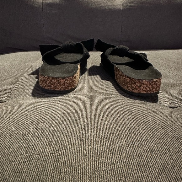 Girls Knotted Slide On Sandals - Picture 10 of 11